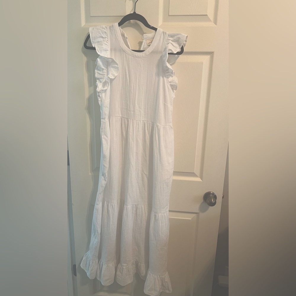 NWOT Universal Thread White Gauzy Maxi Dress with Ruffle sleeve’s